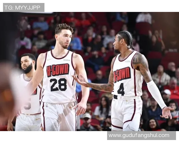 火箭队与灰熊队激战11月19日谁能在这场对决中笑到最后