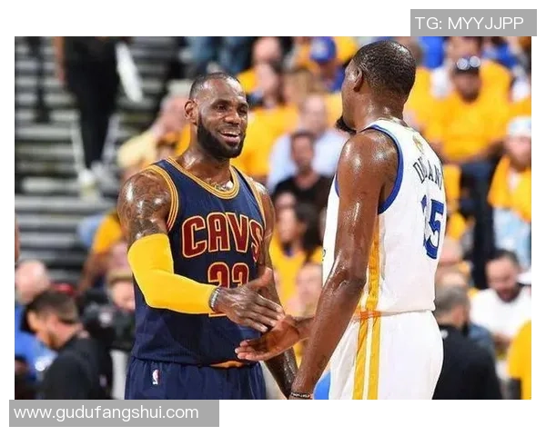 篮网与太阳激战正酣比赛结果揭晓引发球迷热议 篮网与太阳激战正酣比赛结果揭晓引发球迷热议